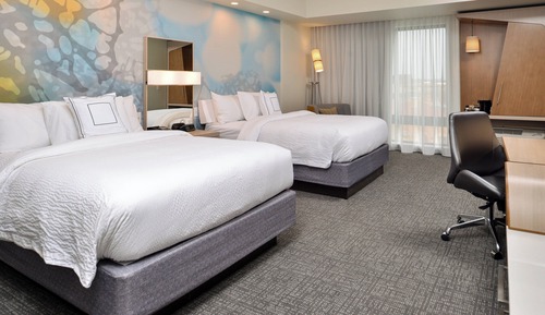 Room, 2 Queen Beds (Mobility/Hearing Access, Roll-In Shwr)