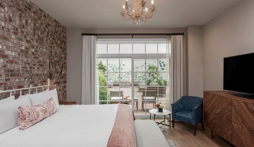 Room, 1 King Bed, Courtyard View