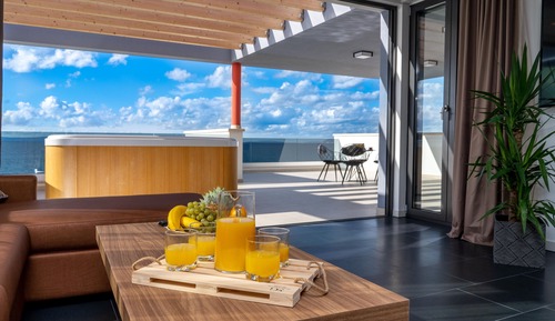 Presidential Penthouse, Sea View, Beachfront