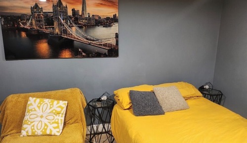 Comfort Double or Twin Room, 1 Double Bed with Sofa bed (1, next to tube station)