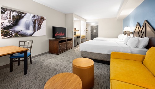 Suite, Multiple Beds (3 Bedroom Condo Accessible)