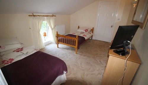 Twin Room, Ensuite, Garden View