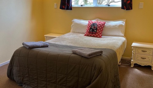 2 Bedroom with Mineral Hot Pool Unit 2