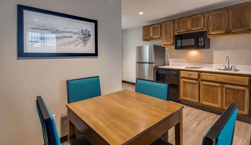 Suite, 2 Queen Beds, Non Smoking, Kitchen (with Sofabed, Full Kitchen)