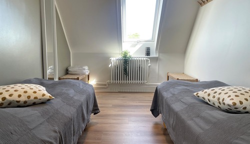 Basic Twin Room, Shared Bathroom