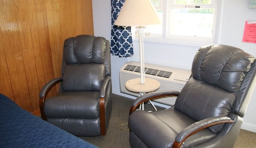 Room 10, 2 Queen Bed