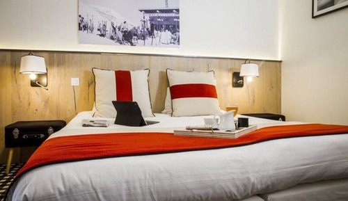 Premium Room, 1 Queen Bed, Mountain View