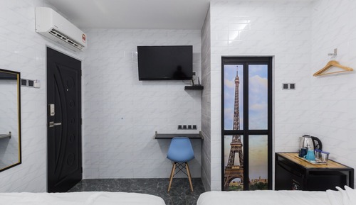 Deluxe Quadruple Room