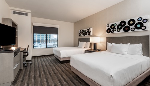 Suite, 1 Bedroom , 2 Queen Beds with Sofabed