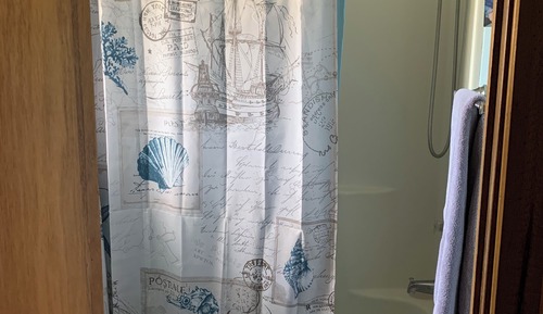 Basic Room, 2 Queen Beds (Unit 8 no pets allowed)