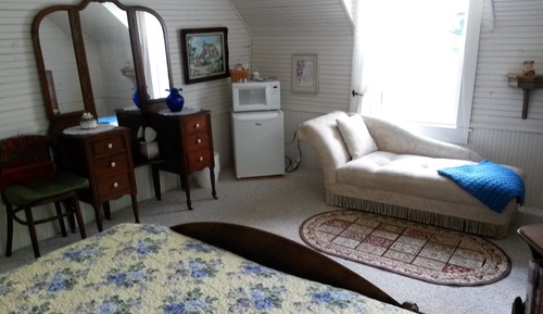 The Amy Lea Room