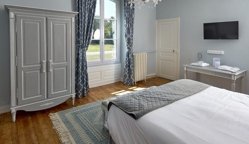 Panoramic Double Room, 1 King Bed, Garden View