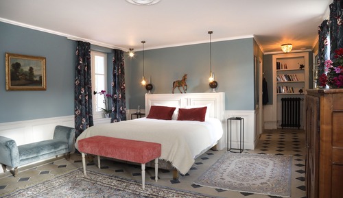 Superior Room (La Chambre de l'Etang)