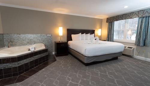 Room, 1 King Bed, Jetted Tub