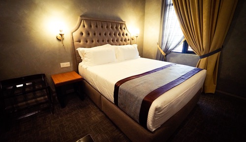 Deluxe Queen Executive