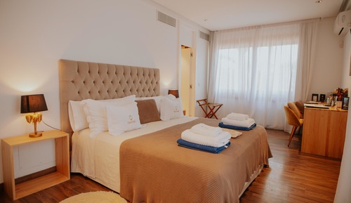 Standard Double Room (Canto)