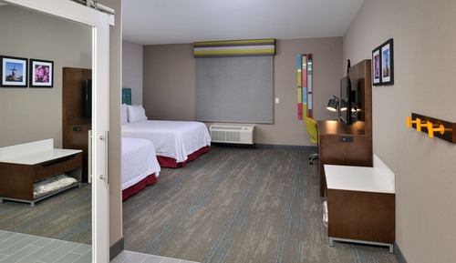 Room, 2 Queen Beds, Accessible, Non Smoking (Hearing)