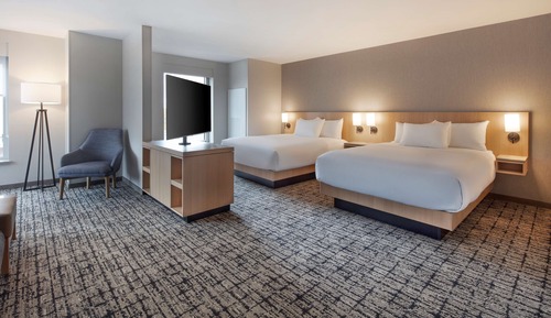 Deluxe Room, Multiple Beds (Avenir Center View)