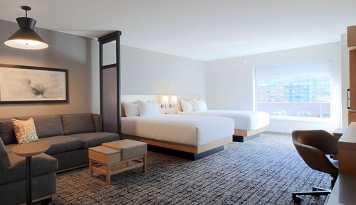 Design Room, Multiple Beds, Accessible, Bathtub (2 Queen Beds with Sofa bed)