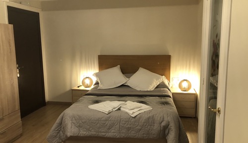 Double Room (2 adults and 1 child)