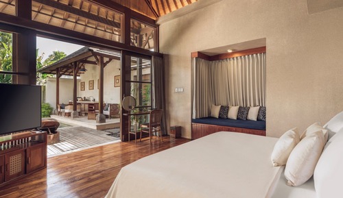 Royal 2 Bedroom Villa with Private Pool & Hot Tub