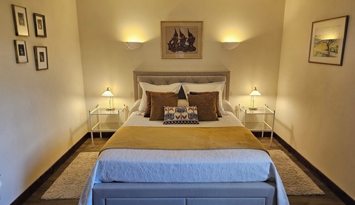 Superior Room (Château de Fontaine-Madame)
