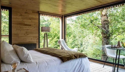 Design Suite Sauna and Jacuzzi, 1 King bed - Les Ailes du Desir by Michel Audiard