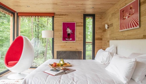 Design Suite, Sauna and Jacuzzi, 1 King bed - "Sixtie's" by Anne-Caroline Frey