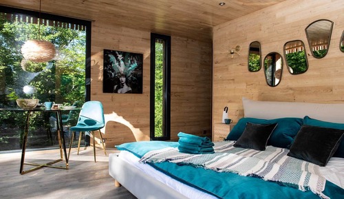 Design Suite, Hot Tub - "O'plumes" by Charlotte Perrot