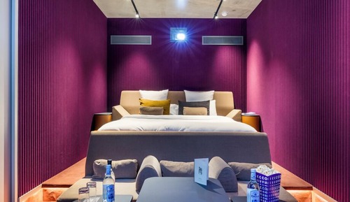 Superior Suite, Courtyard View