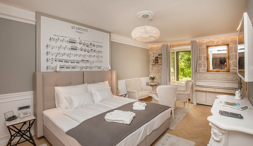 Double Room (Luxury Suite Ground Floor)