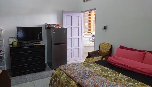 2 Bedrooms with Cafe Hall