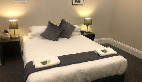 Basic Double Room - Shared Bathroom