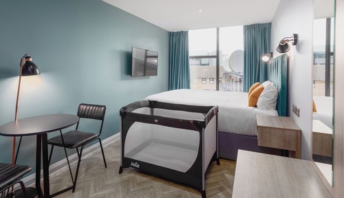 Family Studio Suite (With Terrace)