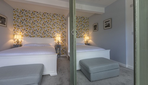 Double Room (Room 2)