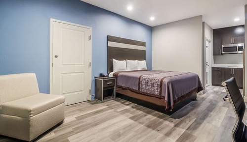 Standard Room, 1 King Bed, Non Smoking