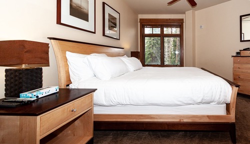 Condo, 2 Bedrooms