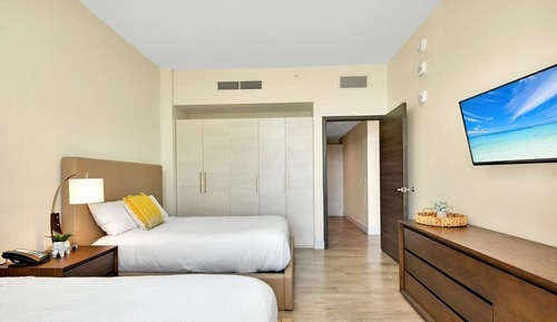 Condo, 2 Bedrooms, Terrace, Bay View