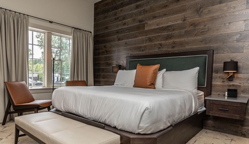 Luxury Playhouse View