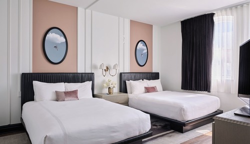 Room, 2 Queen Beds, Corner