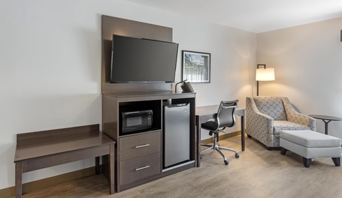 Standard Room, 2 Queen Beds, Non Smoking, Refrigerator & Microwave