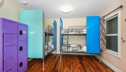 Private 6-Bed Dorm