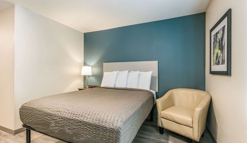 Room, 1 Queen Bed, Accessible, Non Smoking (Bathtub)