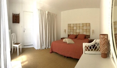 Comfort Suite, 1 King Bed