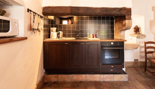 Traditional Apartment (PALAIS DES PAPES)