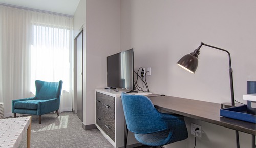 Standard Room, 2 Queen Beds, River View (Deluxe 2 Queen - Riverview with Showe)