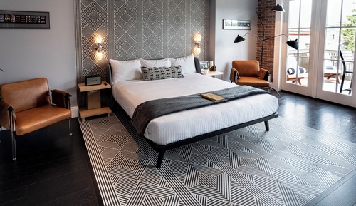 Signature Room, 1 King Bed