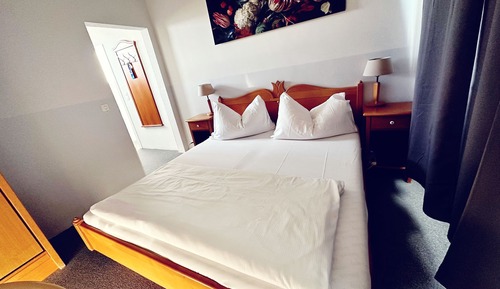 Basic Double Room