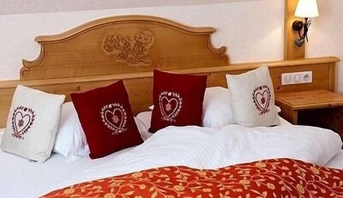 Traditional Double Room, Balcony, Mountain View (Rossberg)