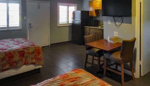 Suite, 2 Queen Beds, Non Smoking